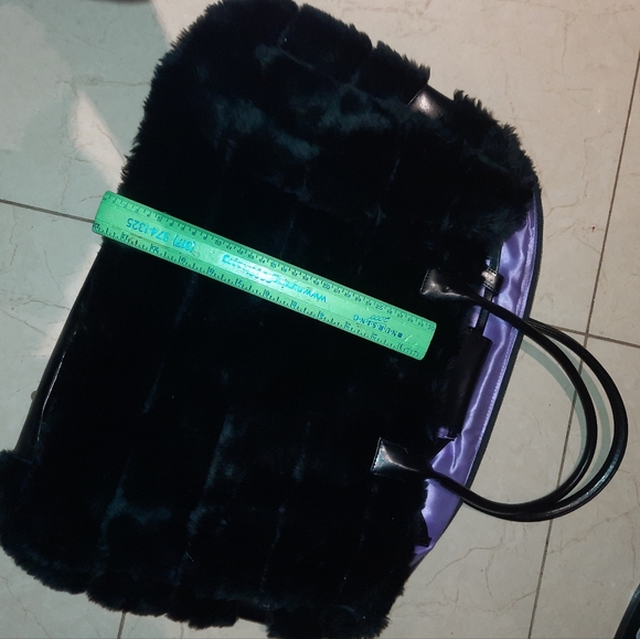 GORGEOUS SUZANNE FAUX FUR MINK HUGE SEXXXY NAUGHTY BLACK OVERSIZED TRAVEL BAG - Picture 2 of 11